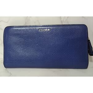COACH Long Zip Around Royal Blue Pebbled Leather Wallet - EUC